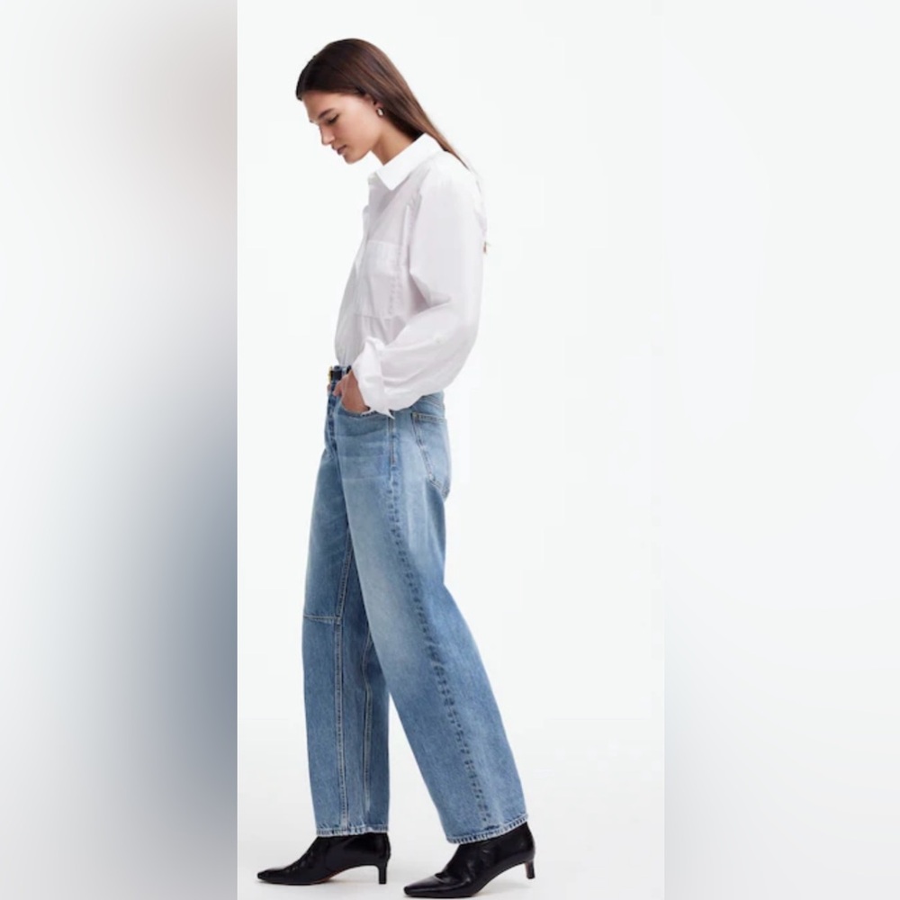 MADEWELL The Darted Barrel-Leg Jean in Dobbins Wash